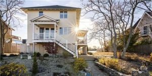 House in Connecticut on Compo Mill Cove