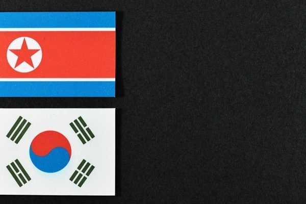 International news South and North Korean flags